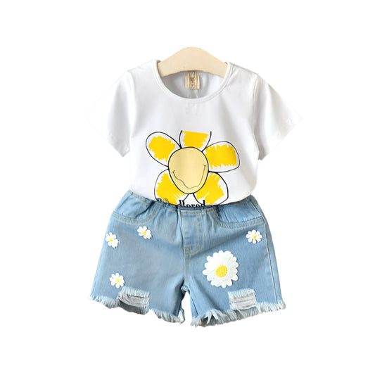 Two-piece T-shirt and Shorts