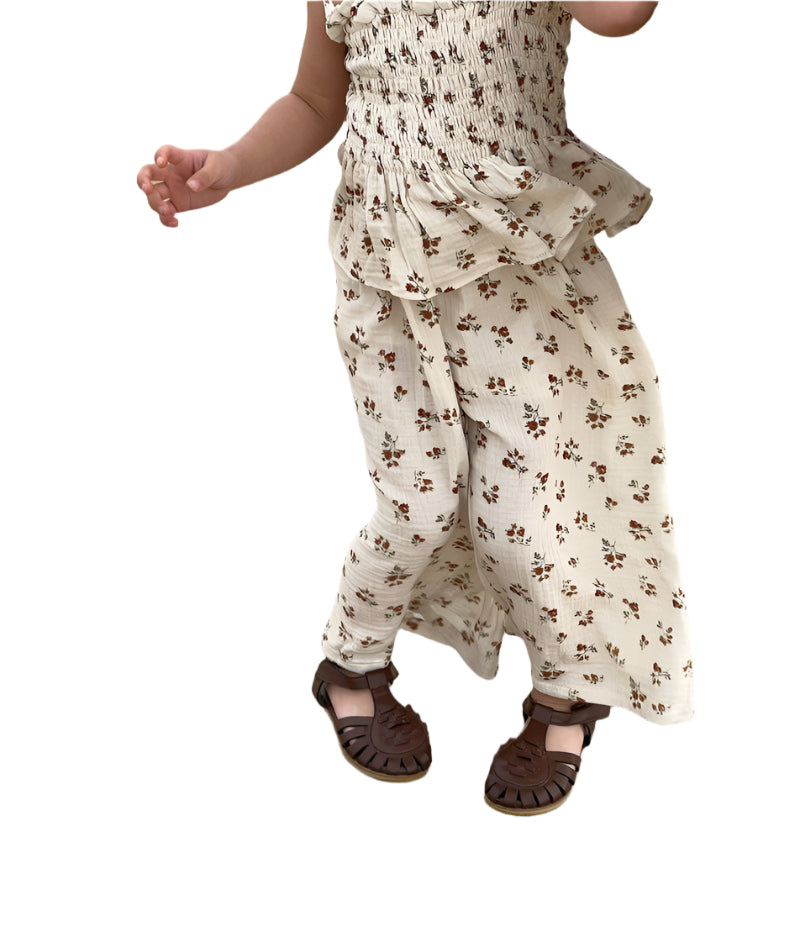 Fashion Personality Girl's Polka Dot Sling Suit